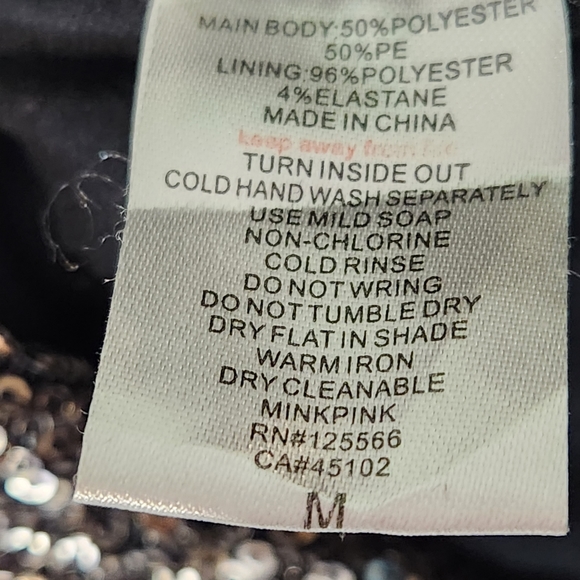 Size M Gold Sequin mini dress Scoop neck sleeveless gold black color MINKPINK - Picture 15 of 15